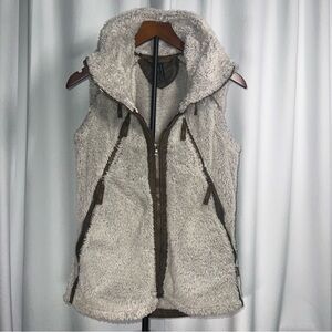 Kuhl Sherpa Fleece Flight Vest Packable Hood Hiking Outdoor Women M